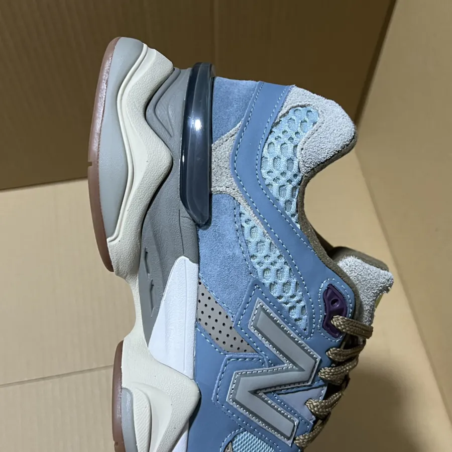 NB9060 Exclusive Original Sneaker