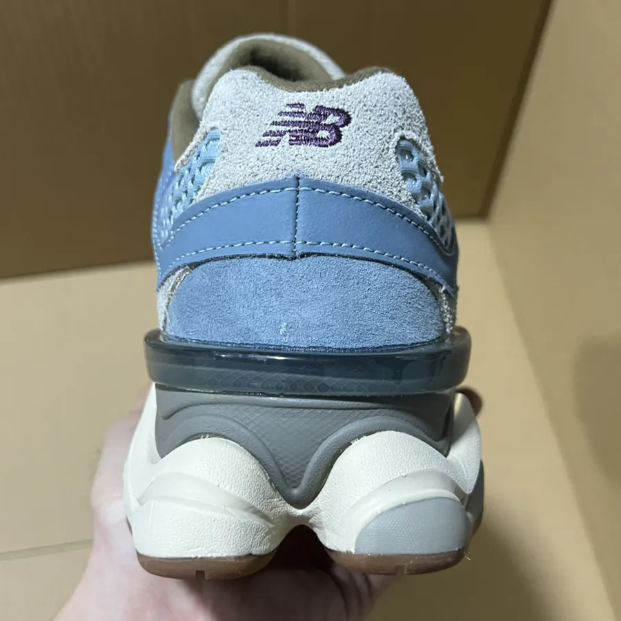 NB9060 Exclusive Original Sneaker