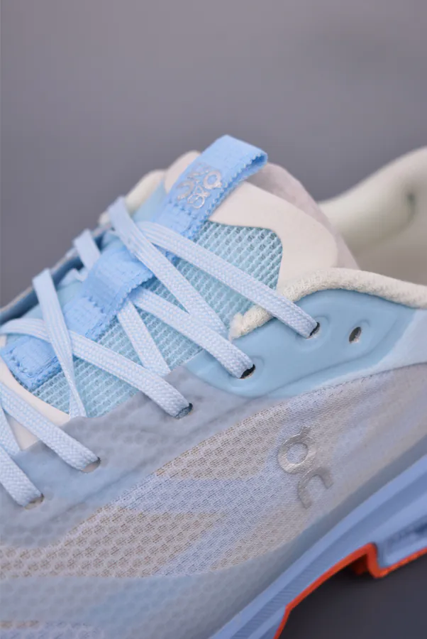 On昂跑 Cloudtilt Loever 2 Running Shoes