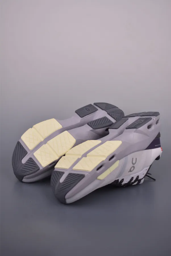 ON Oud Hyper PLS TL Urban Outdoor Running Shoes
