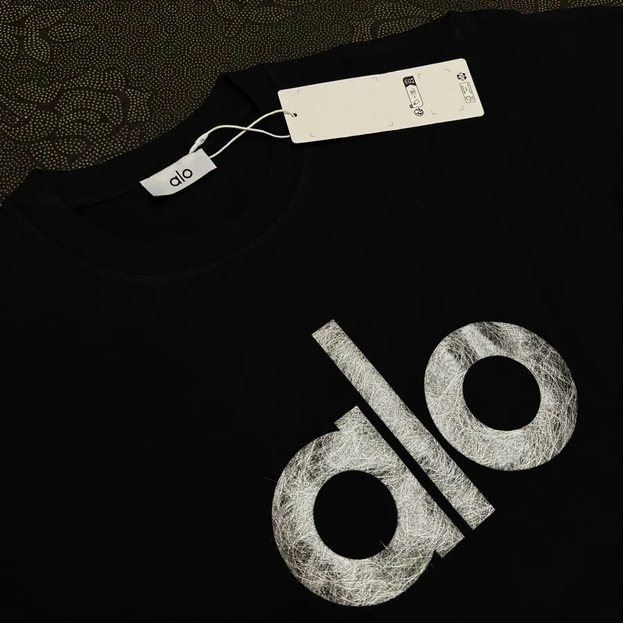 Alo 25ss New Collection Casual Short Sleeve T Shirt with Large Front Patches