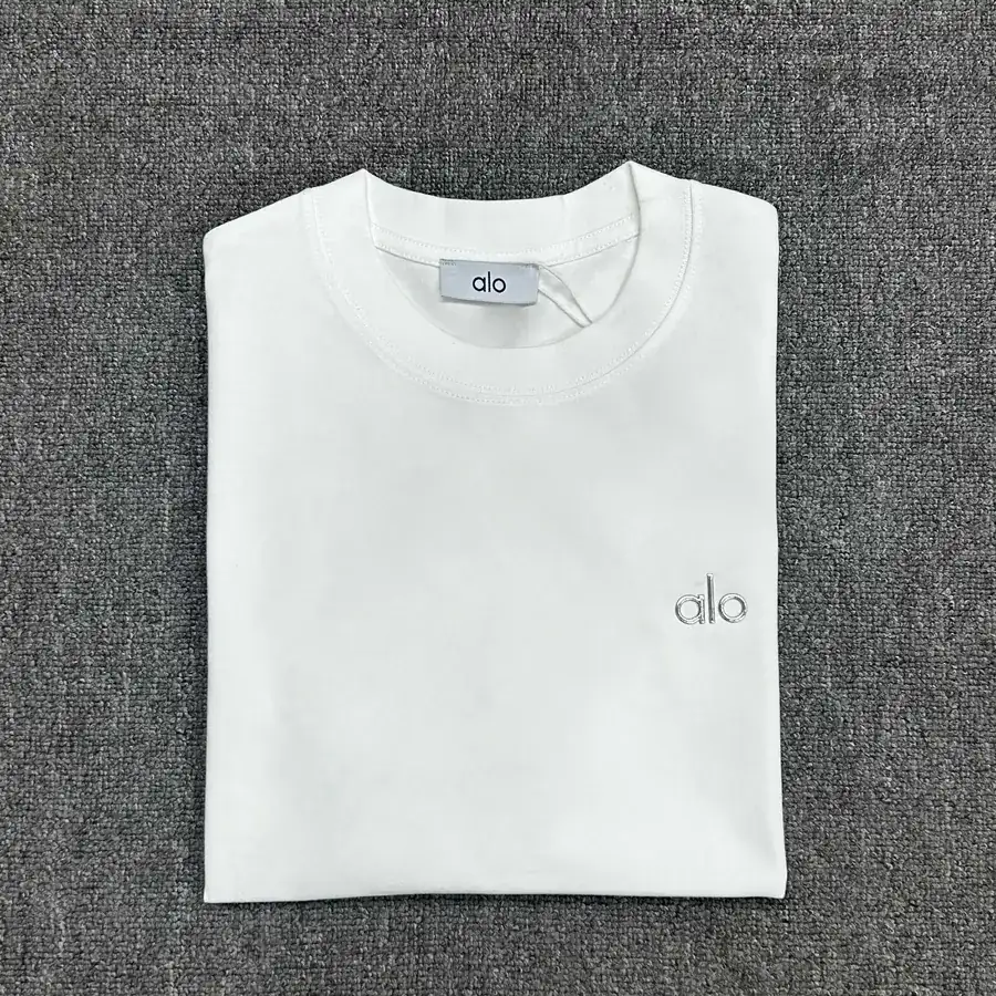 Alo 25ss New Arrival Casual Round Neck Short Sleeve T Shirt with Front Logo