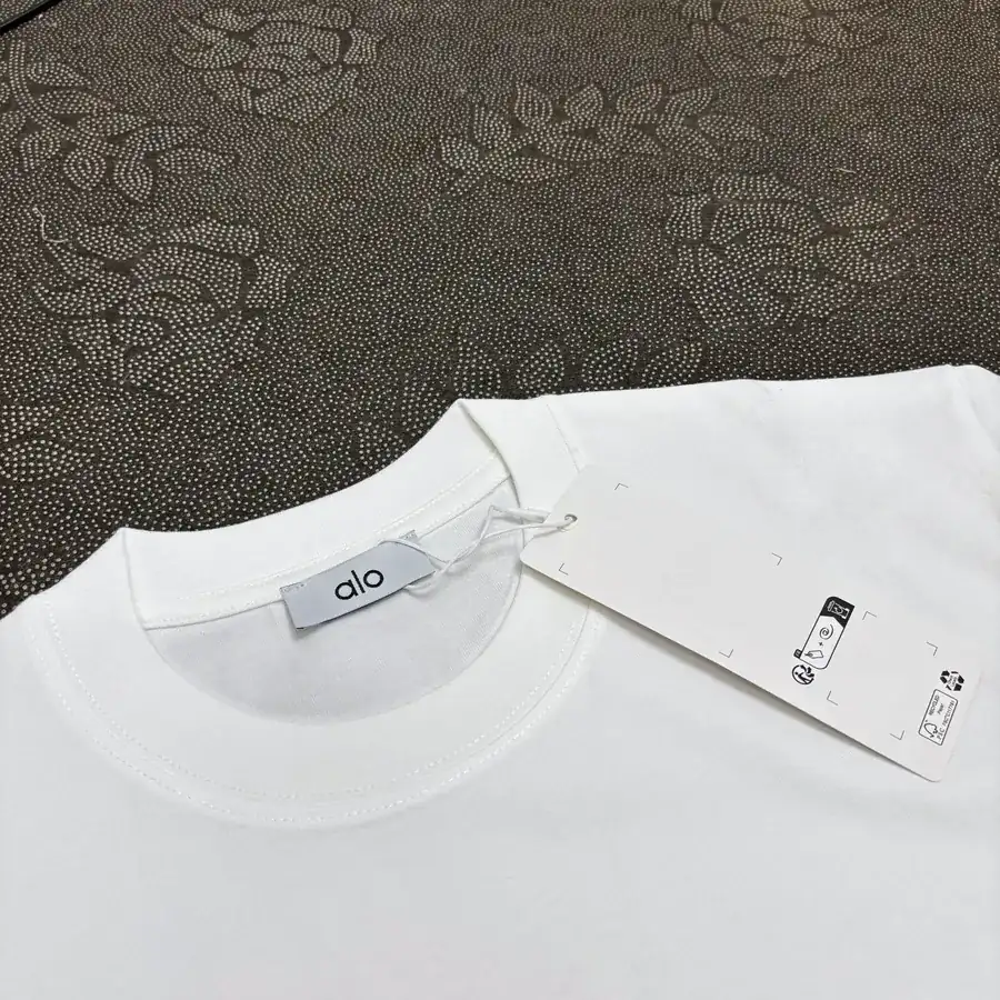 Alo 25ss New Arrival Casual Round Neck Short Sleeve T Shirt with Front Logo