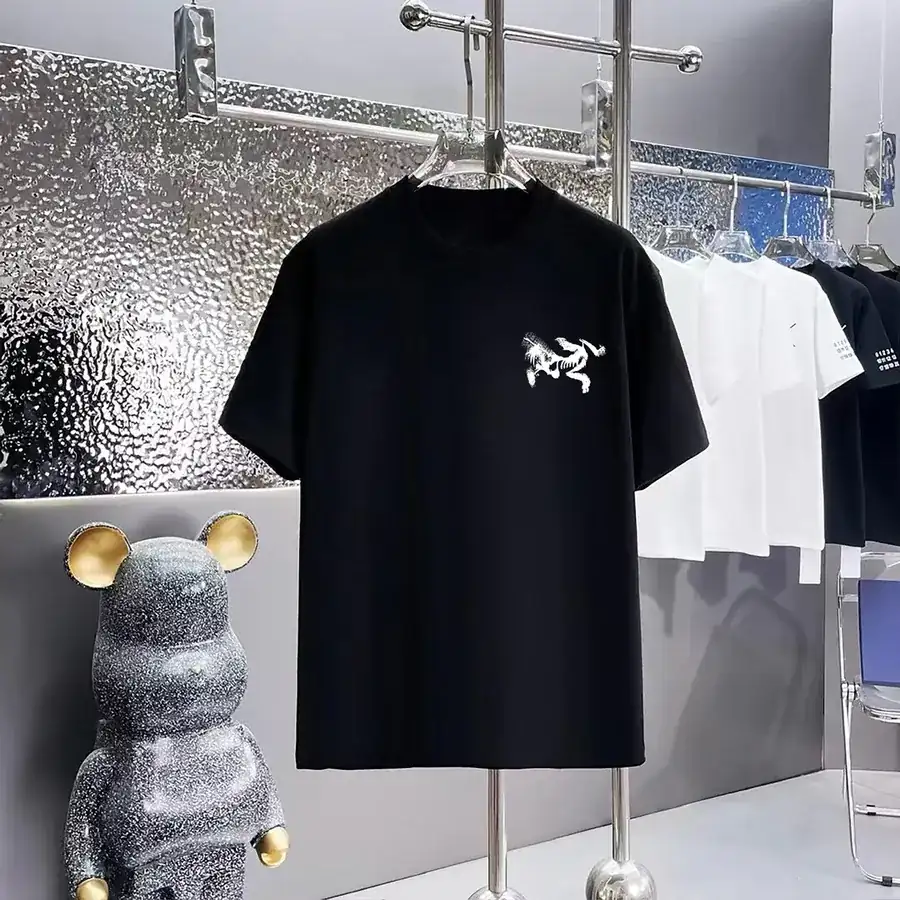 ARCTERYX 印花户外圆领短袖T