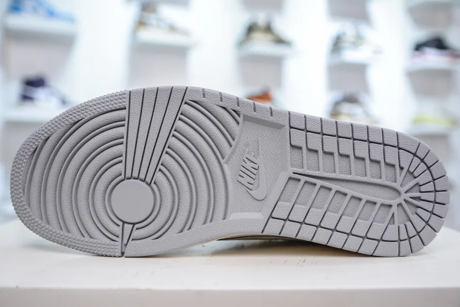 TS x Air 1 Low Collaborative Smoke Gray Canvas