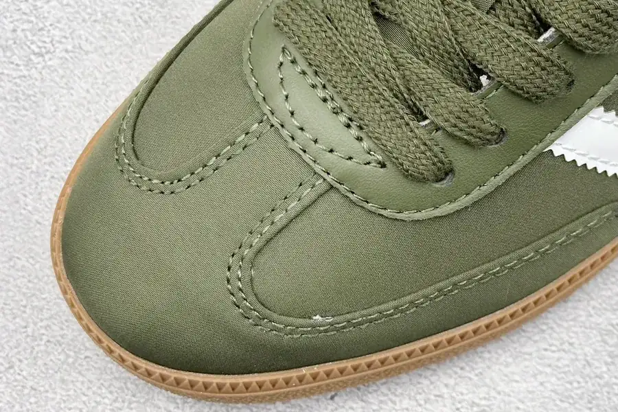 Addis Original Samba Vintage Style Sneaker