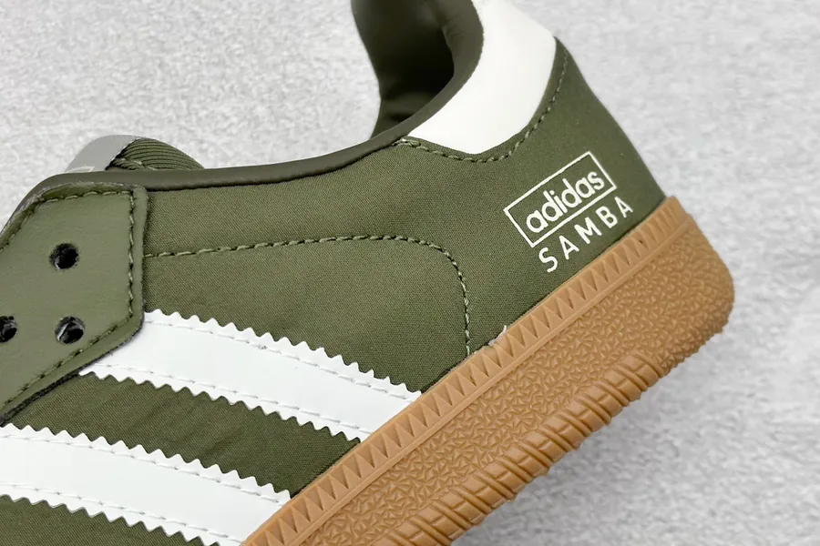 Addis Original Samba Vintage Style Sneaker