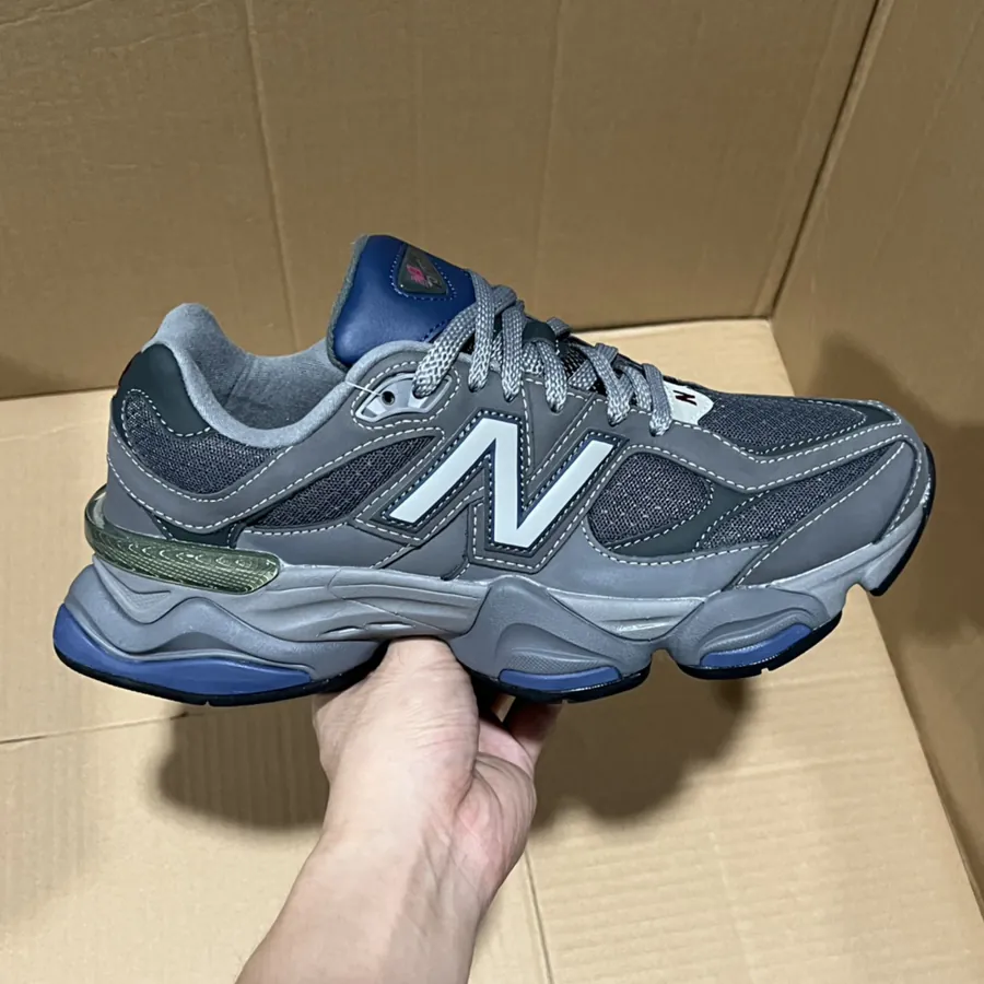 NB9060 Exclusive Original Sneaker