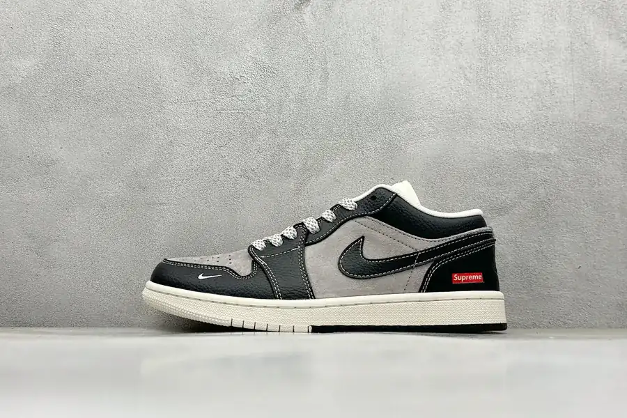 Air Jordan 1 Retro Low x Supreme Black Brown