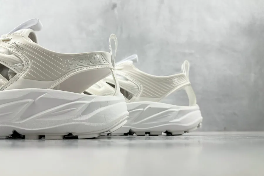 HOKA ONE ONE Bucket Bag White