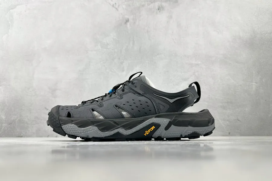 HOKA ONE ONE VIBRAM Black