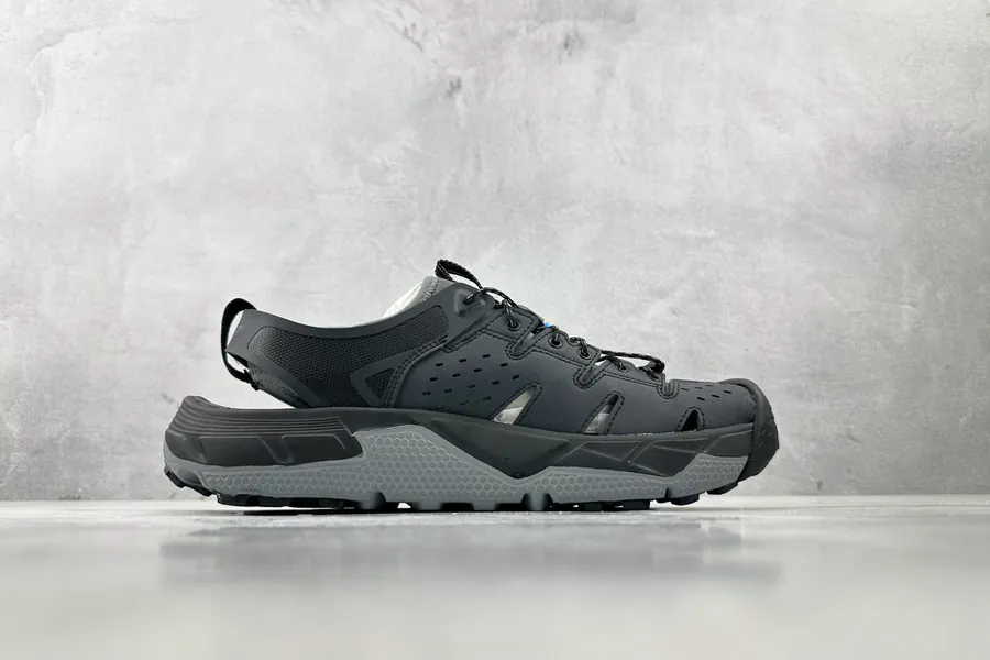 HOKA ONE ONE VIBRAM Black