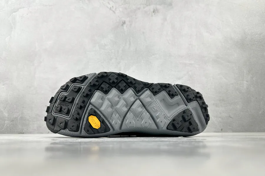 HOKA ONE ONE VIBRAM Black