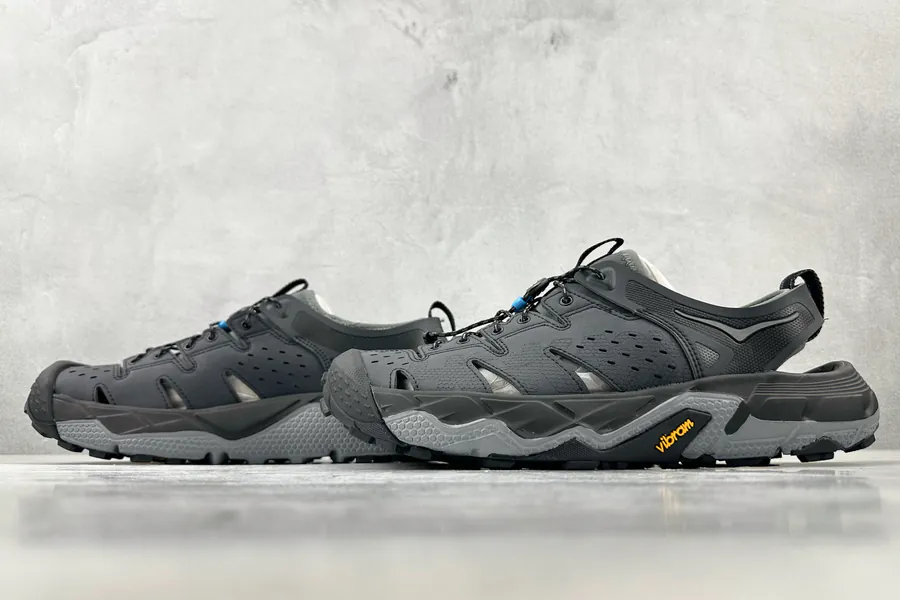 HOKA ONE ONE VIBRAM Black