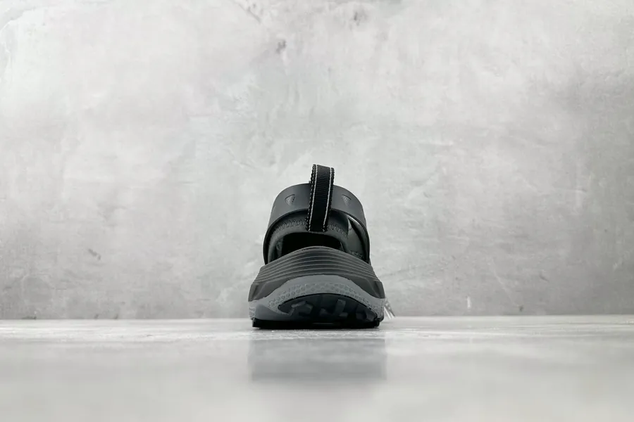 HOKA ONE ONE VIBRAM Black