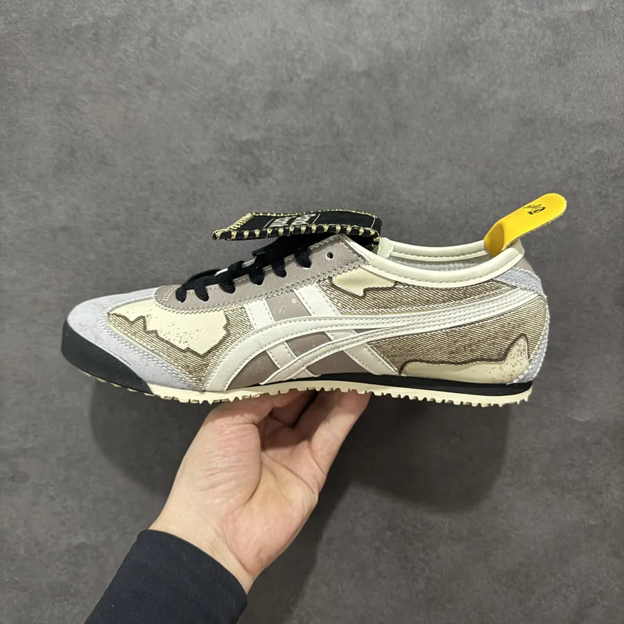 Asics Onitsuka Tiger MEXICO 66 Low Top Casual Shoes
