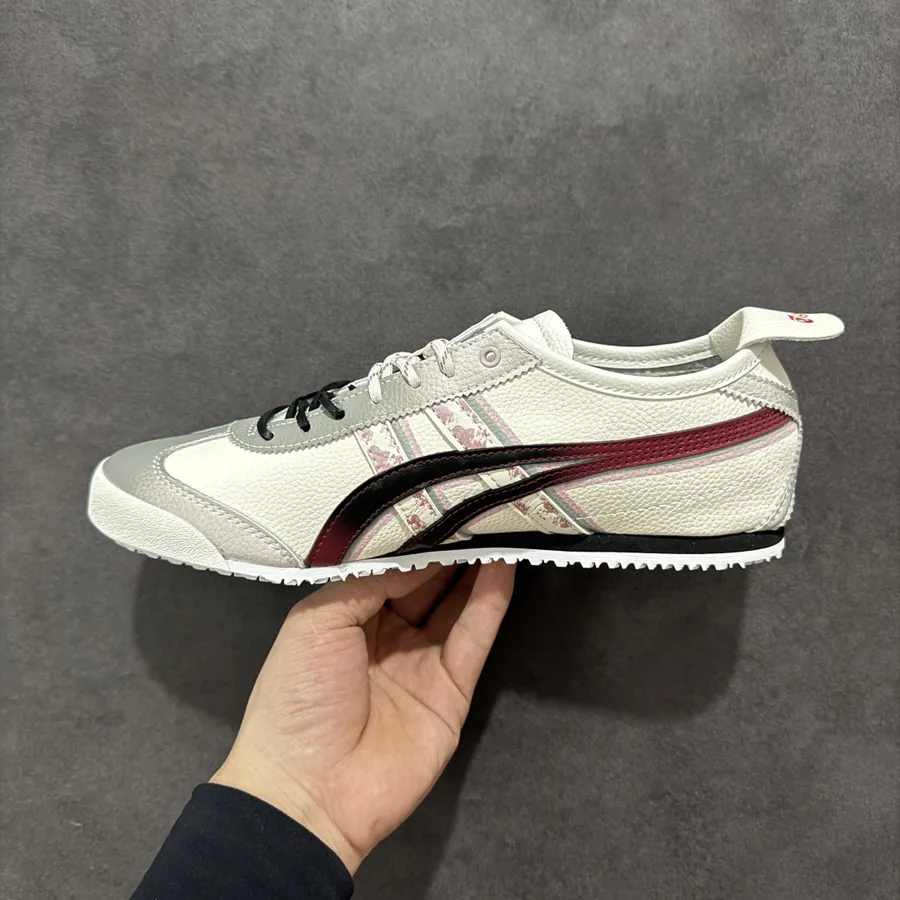 Asics Onitsuka Tiger MEXICO 66 Low Top Casual Shoes