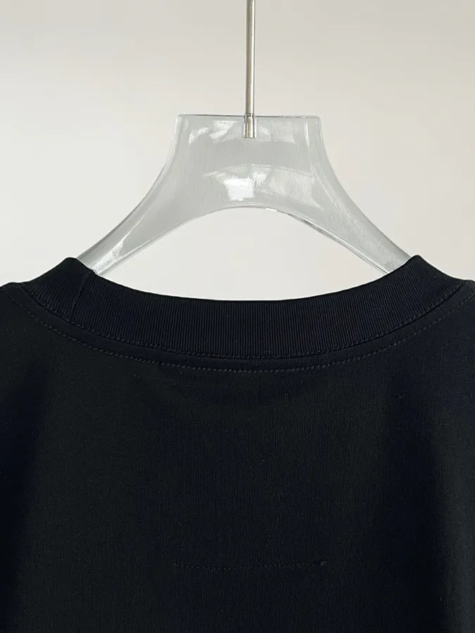 Givenchy 25SS Logo Print T Shirt with Fall Shoulder Fit