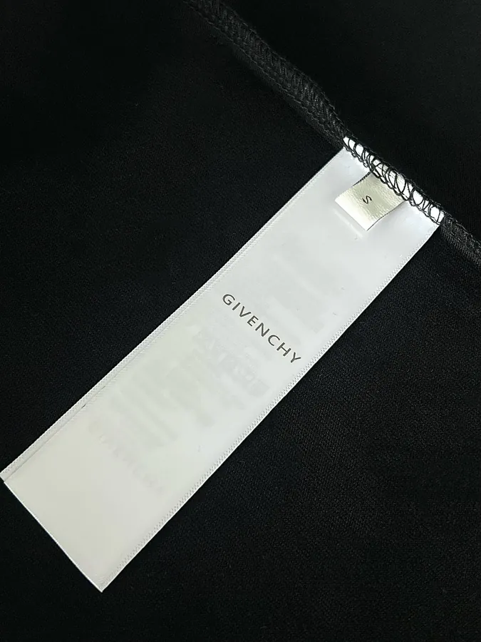 Givenchy 25SS Logo Print T Shirt with Fall Shoulder Fit