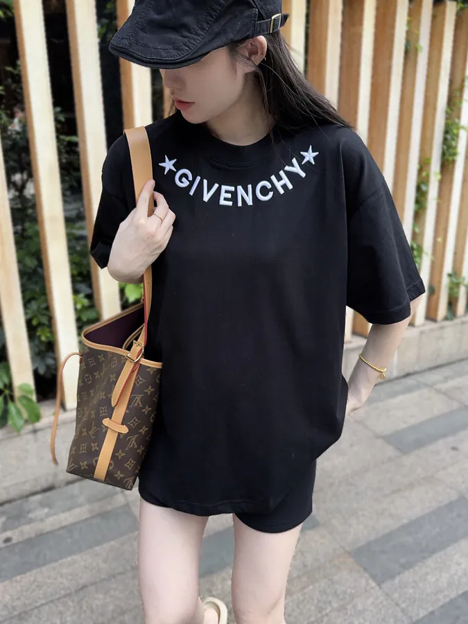 Givenchy 25SS Front and Back Logo T Shirt with Embroidery, Custom 32 Thread 280g Same Dye Fabric