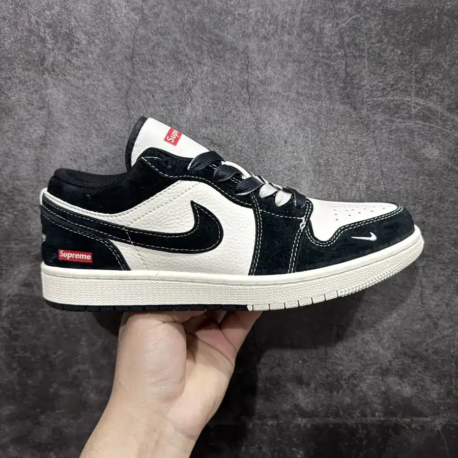 CX Exclusive KK Version Air 1 Low 1 Jo1 Collaboration Black and White