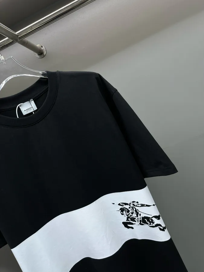 BUR Starry Exclusive Stripe Print Round Neck T Shirt