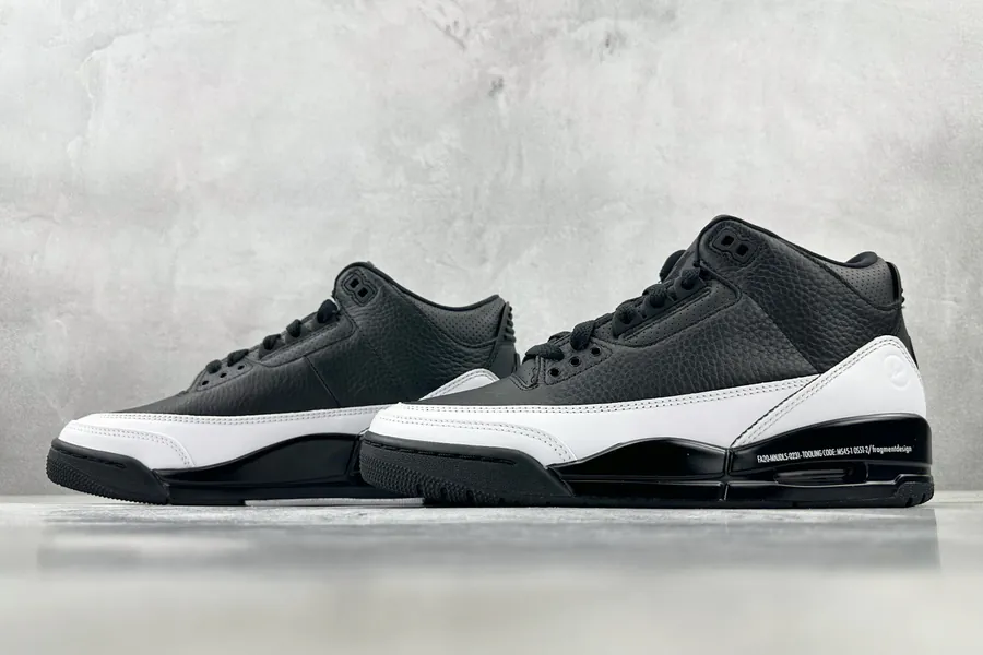Fragment Design x Jordan Air Jordan 3 BlackWhite