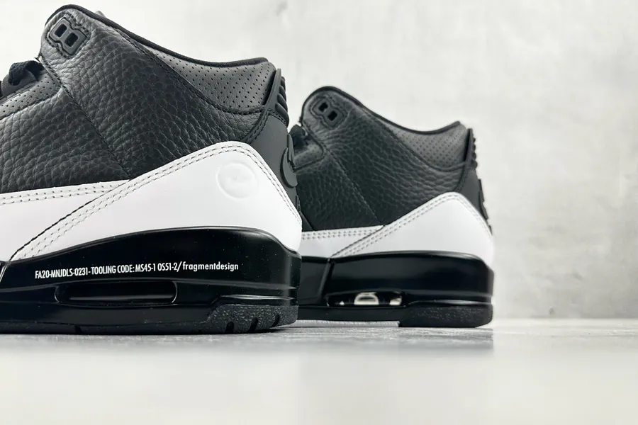 Fragment Design x Jordan Air Jordan 3 BlackWhite