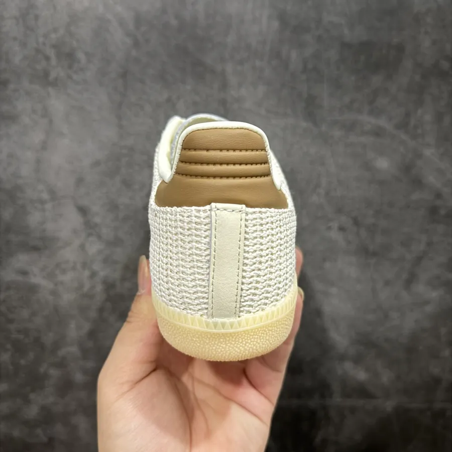 Originals Samba OG Sneaker with Leather and Mesh Upper