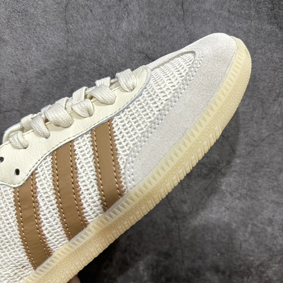 Originals Samba OG Sneaker with Leather and Mesh Upper