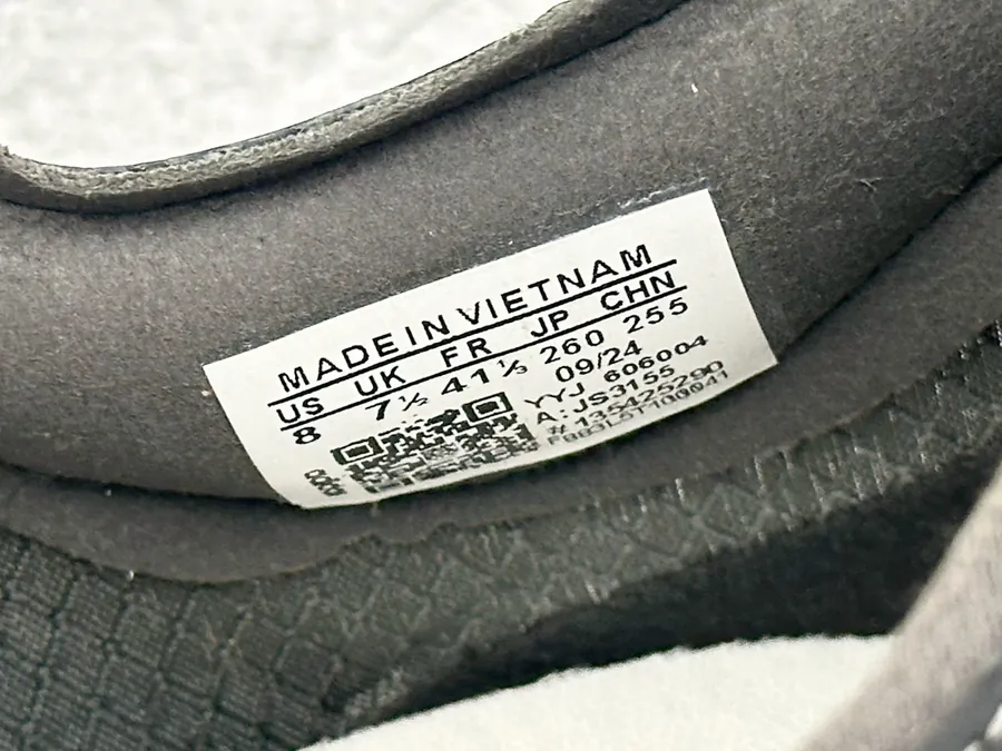 Y 3 Adios Pro 4 in Gray