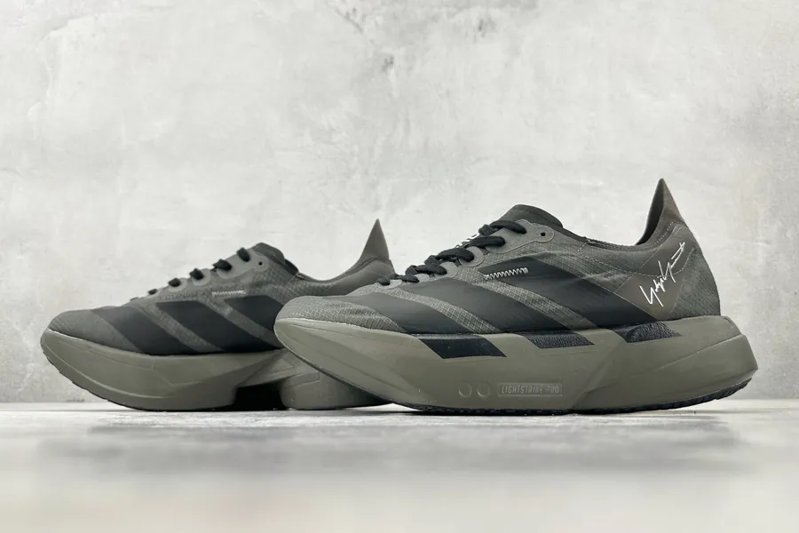 Y 3 Adios Pro 4 in Gray