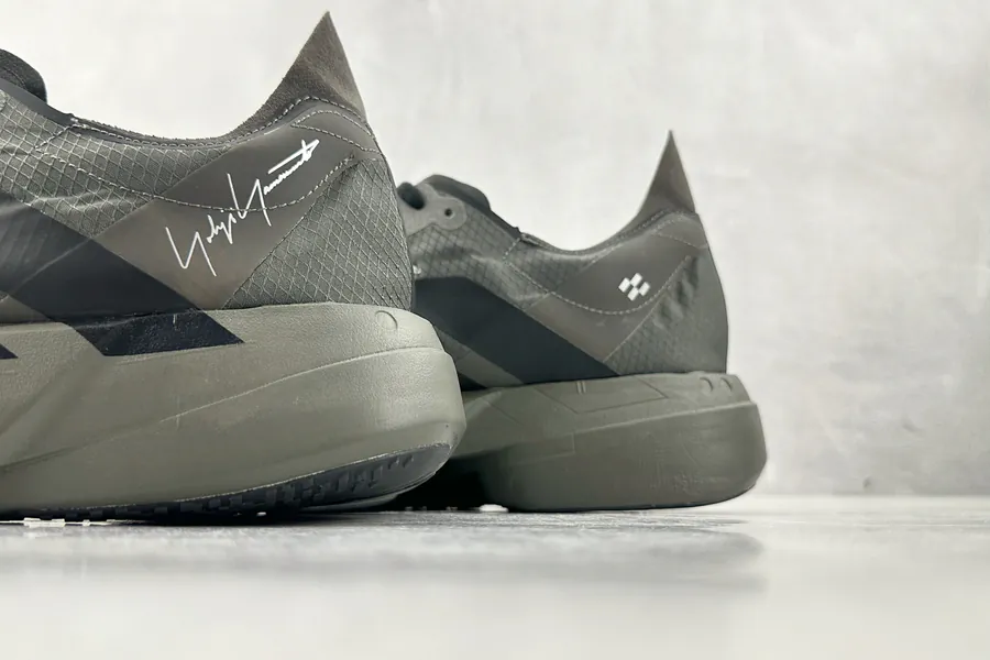 Y 3 Adios Pro 4 in Gray