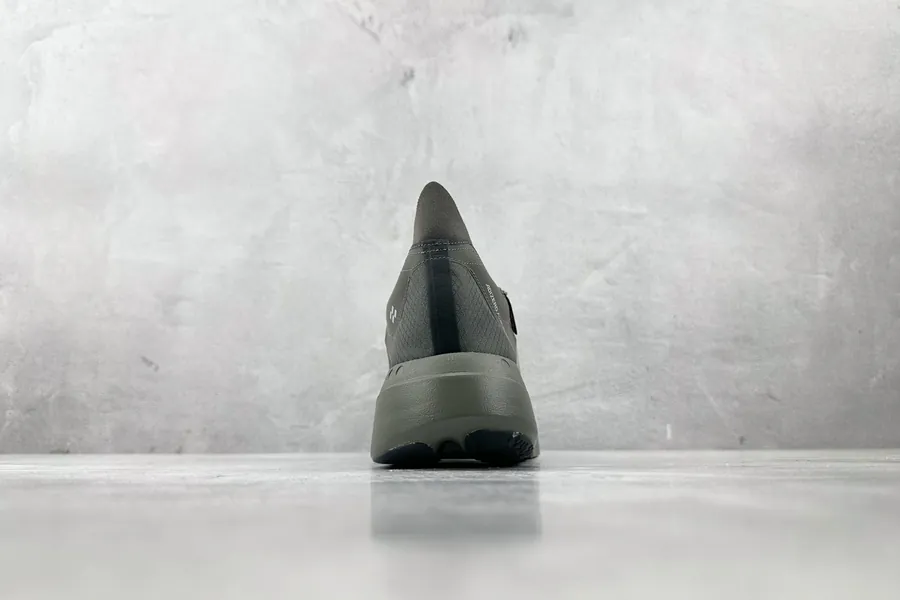 Y 3 Adios Pro 4 in Gray