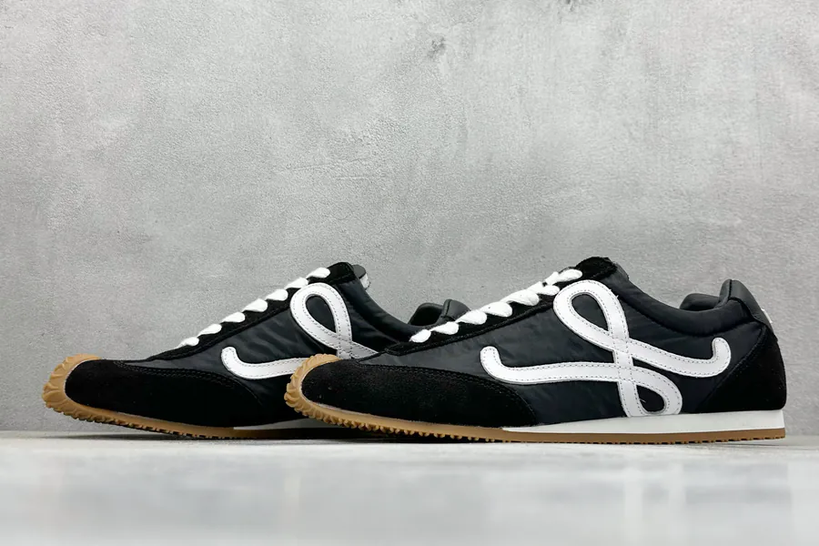 LOEWE 2025 Ballet Runner2.0 Asymmetrical Toe Design Sneaker