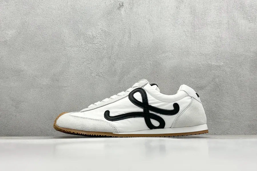 LOEWE 2025 Ballet Runner2.0 Asymmetrical Toe Design Sneaker