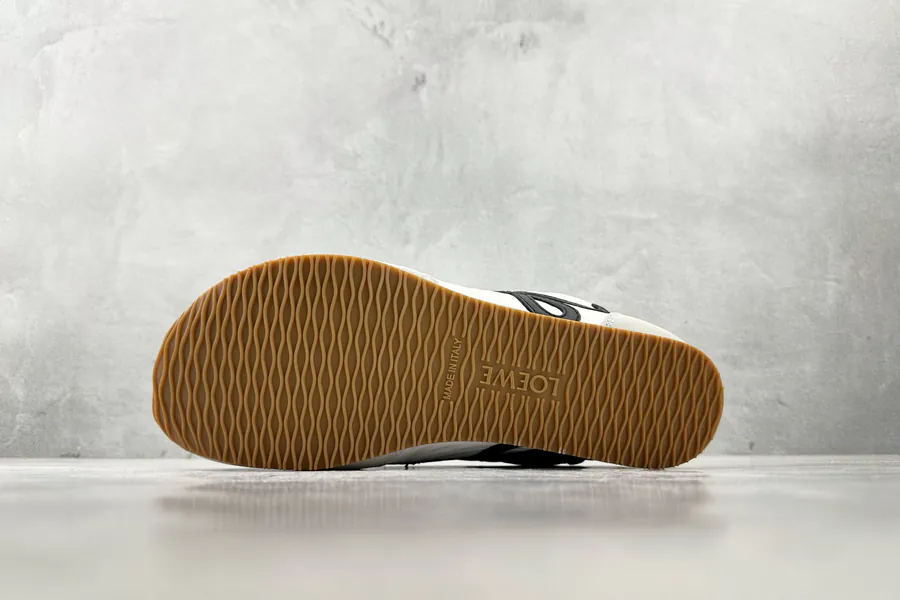 LOEWE Ballet Runner 2.0 White