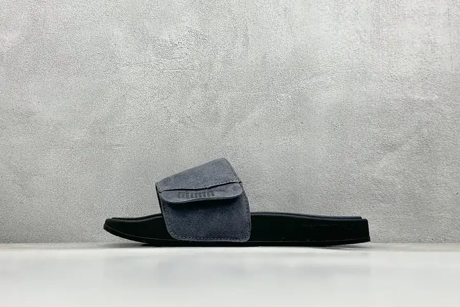 Lead 2.0 Palermo Foil Sandals