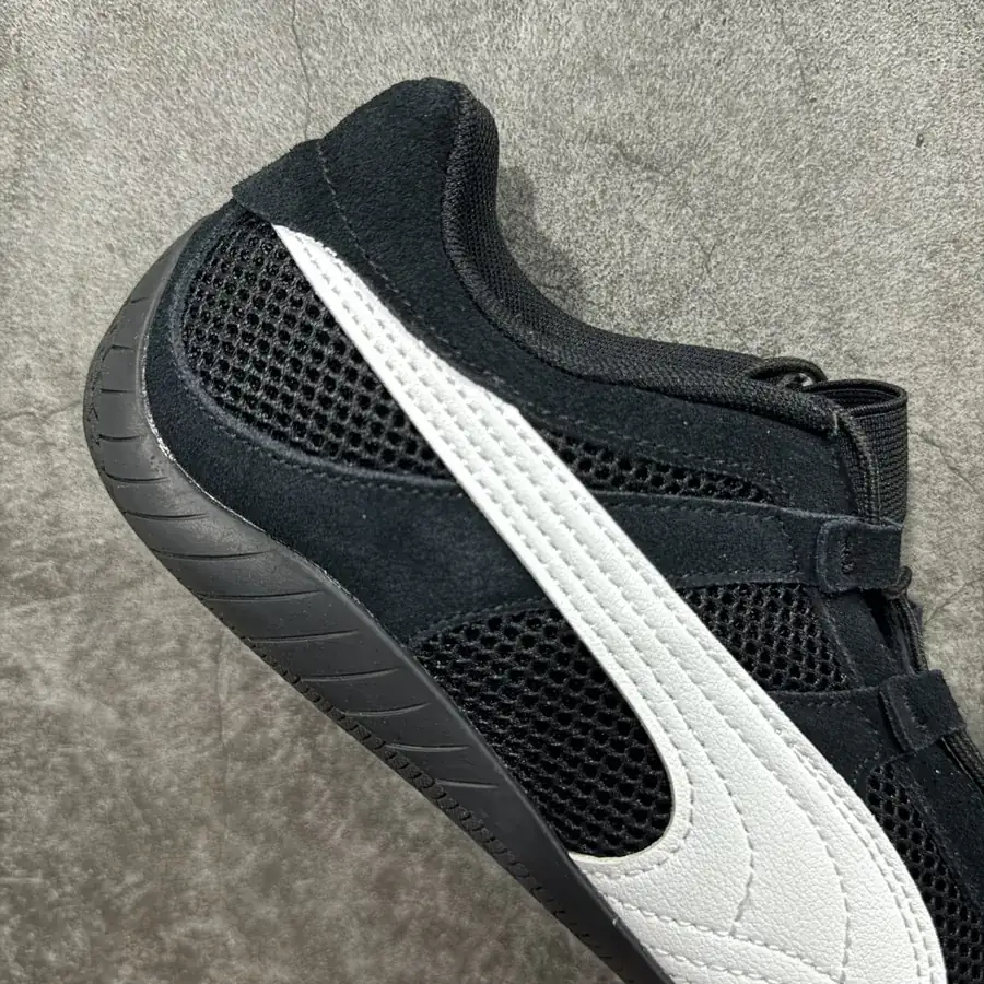 PUM Speed Go Low Top Sneaker