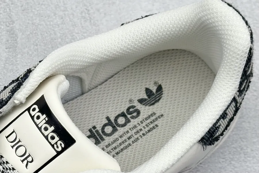 AD Originals Gazelle Indoor DIOr Collaboration Sneaker