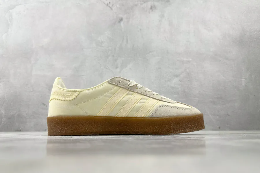 OT x Originals GAZELLE Crepe Sole in Beige