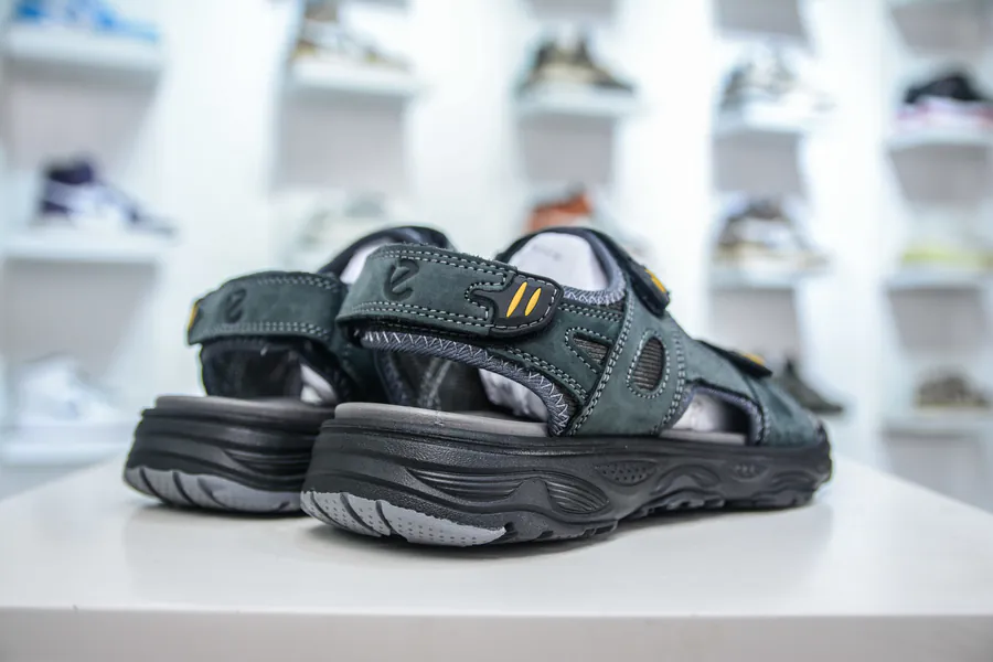 ECCO Men's Leather Sandals Off road Series