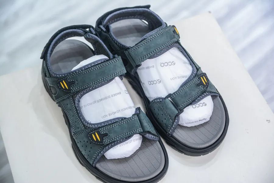 ECCO Men's Leather Sandals Off road Series