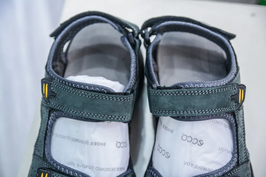 ECCO Men's Leather Sandals Off road Series