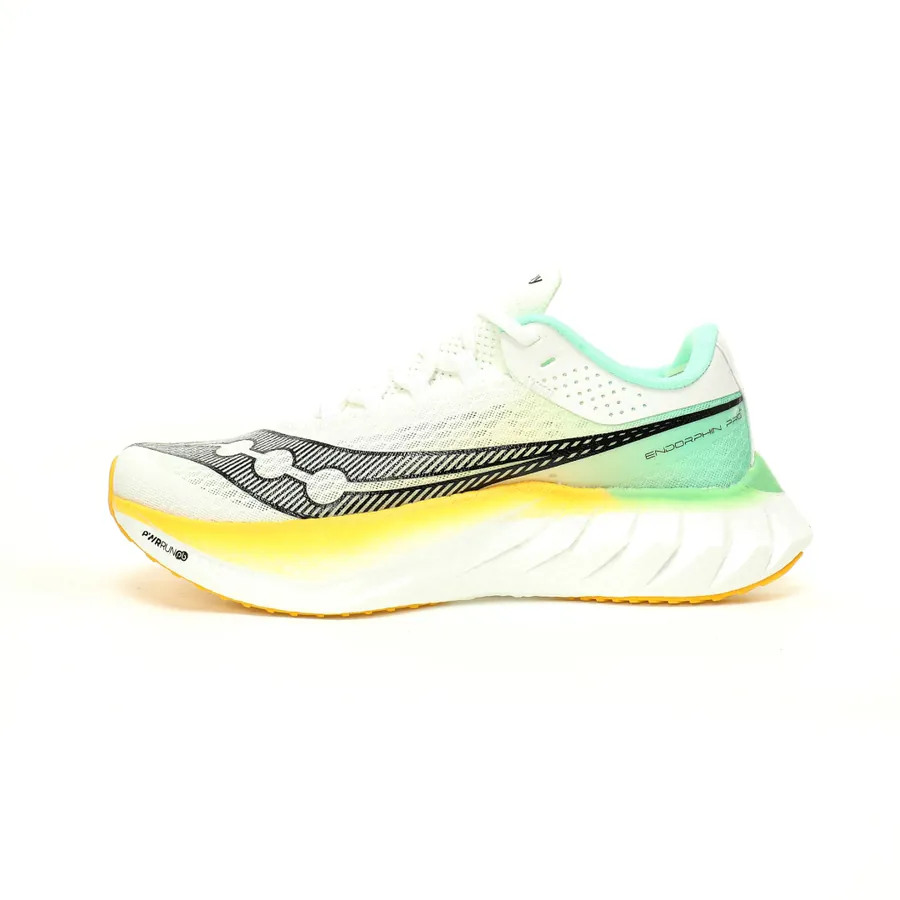 Saucony Endorphin Pro 4 Runner's Essential