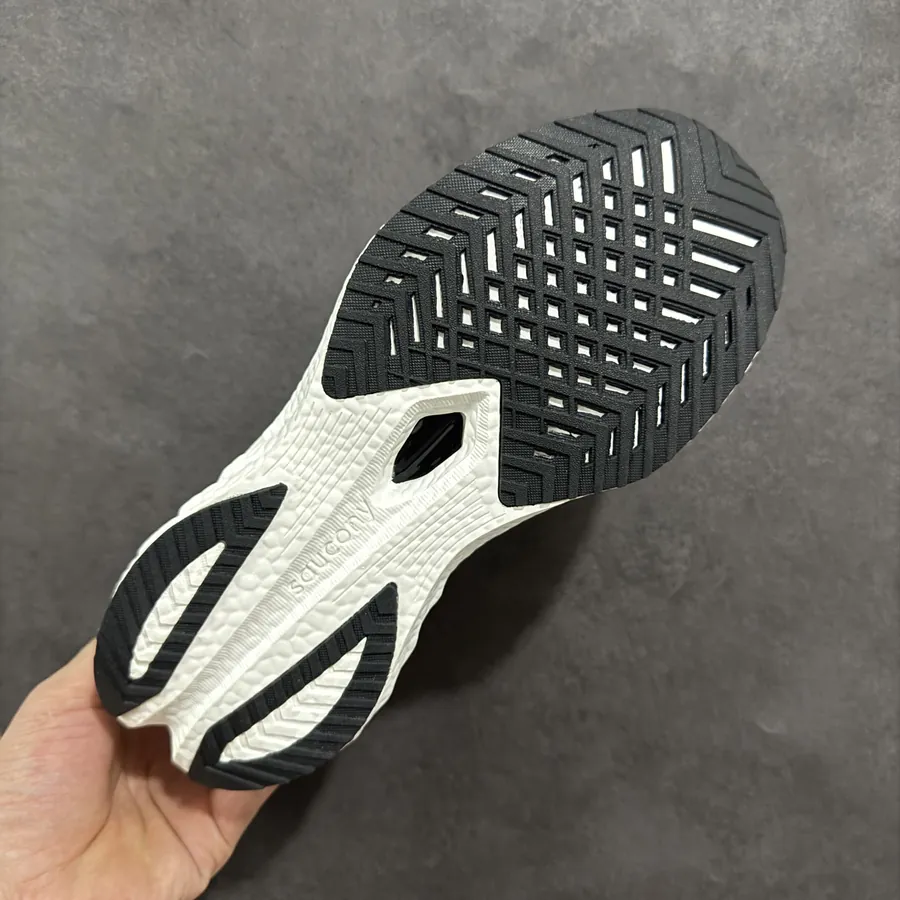 Saucony Endorphin Pro 4 Marathon Running Shoes for Men and Women