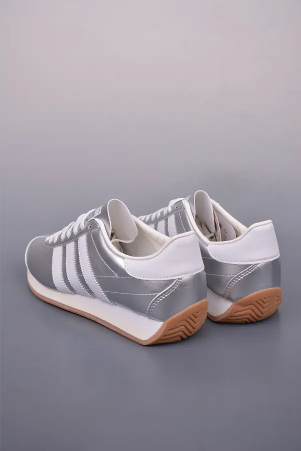 Adidas Originals COUNTRY Classic Stripe Low Top Sneaker