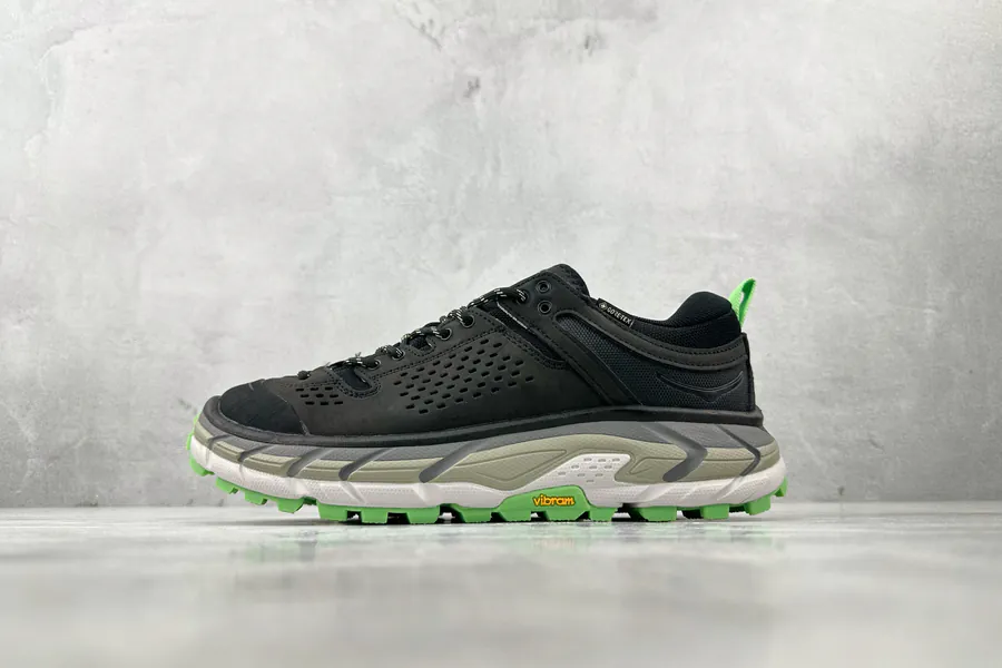 HOKA ONE ONE Tor Ultra in Black and Gray