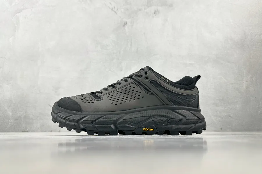 HOKA ONE ONE Tor Ultra Low Black