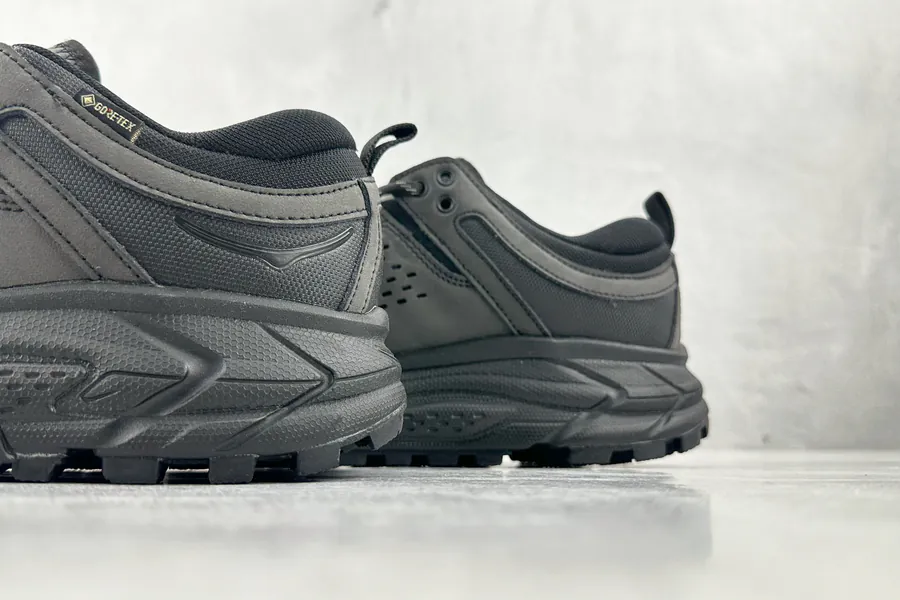 HOKA ONE ONE Tor Ultra Low Black